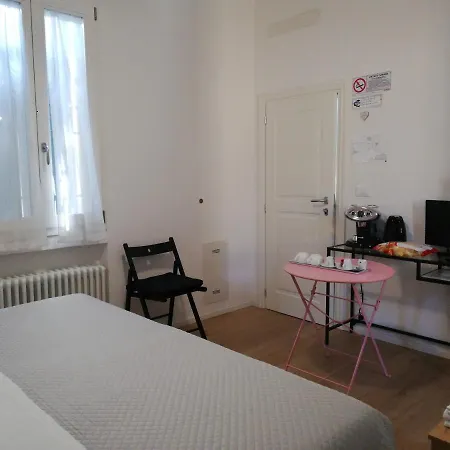 Stop Over Blq Bed & Breakfast 3*