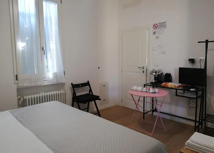 Stop Over Blq Bed and Breakfast 3*