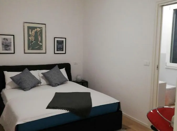 Stop Over Blq 3* 볼로냐